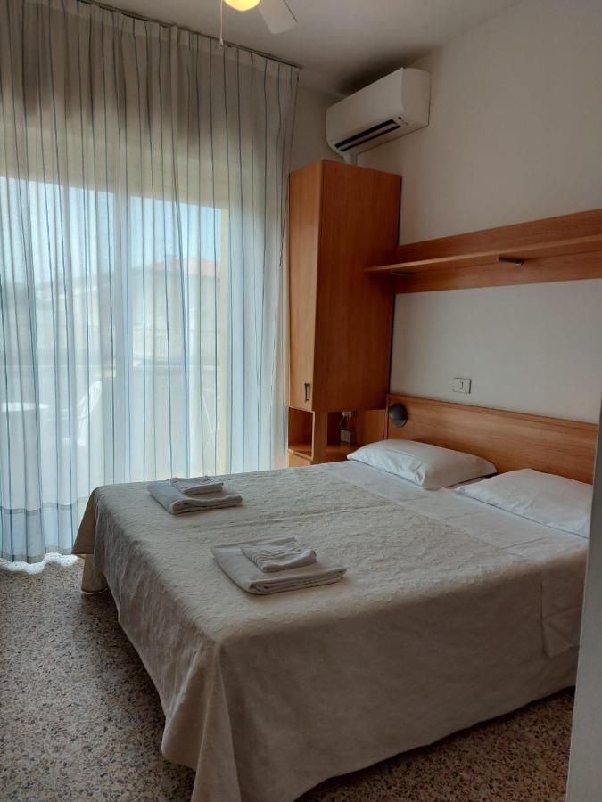 Albergo Alla Nave Lignano Sabbiadoro Exterior foto