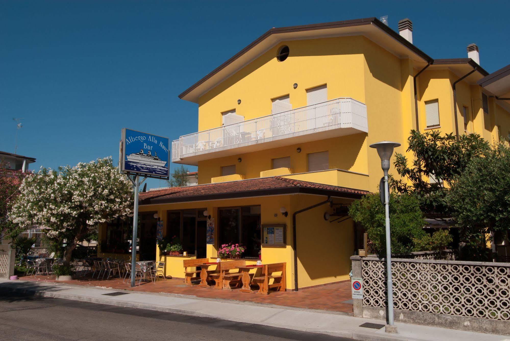 Albergo Alla Nave Lignano Sabbiadoro Exterior foto